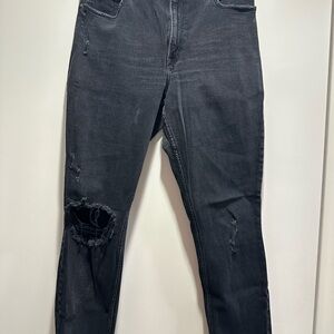 Abercrombie & Fitch Women’s Black Ripped Skinny Jeans
